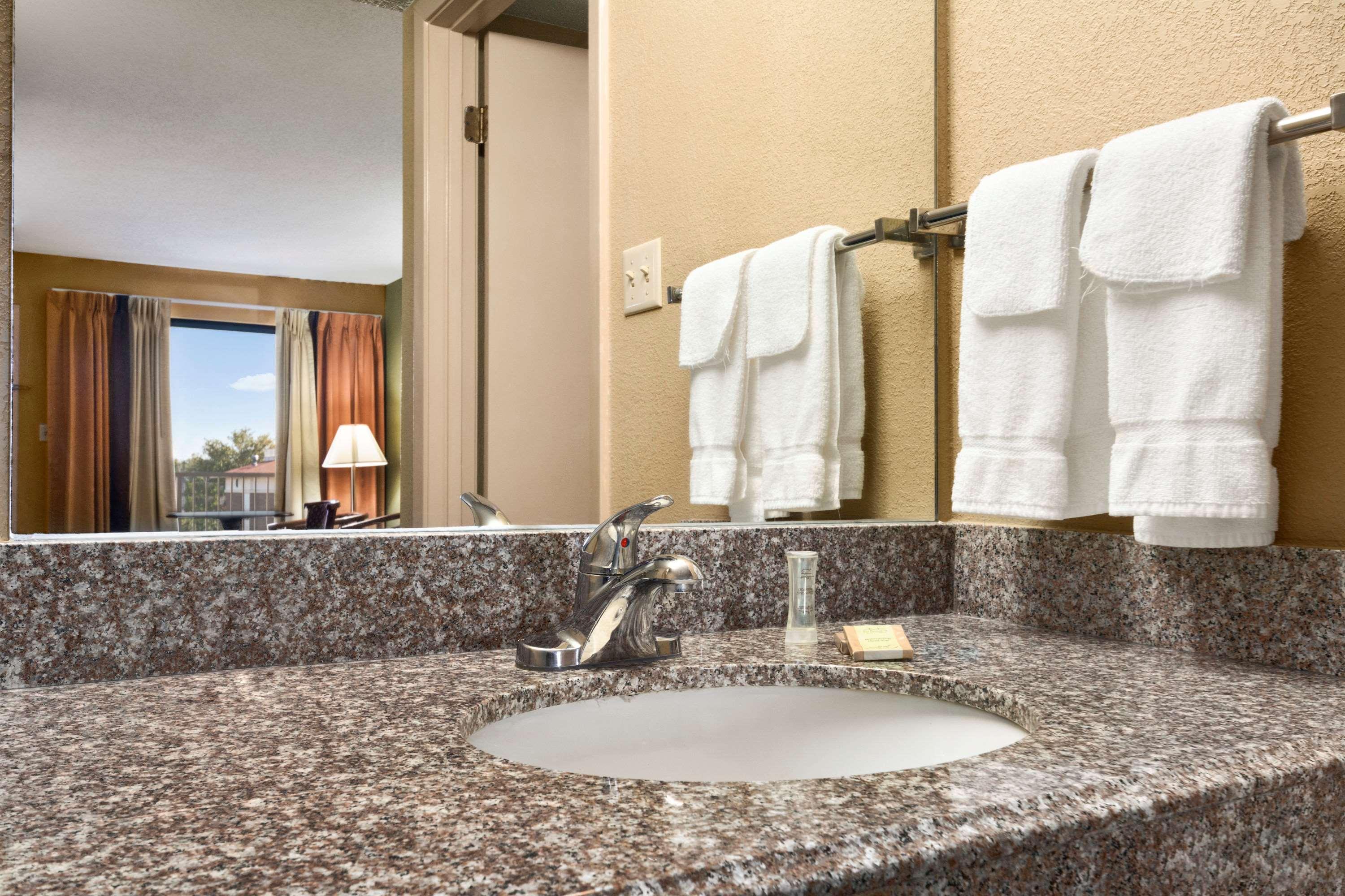 Super 8 By Wyndham Hattiesburg North Esterno foto