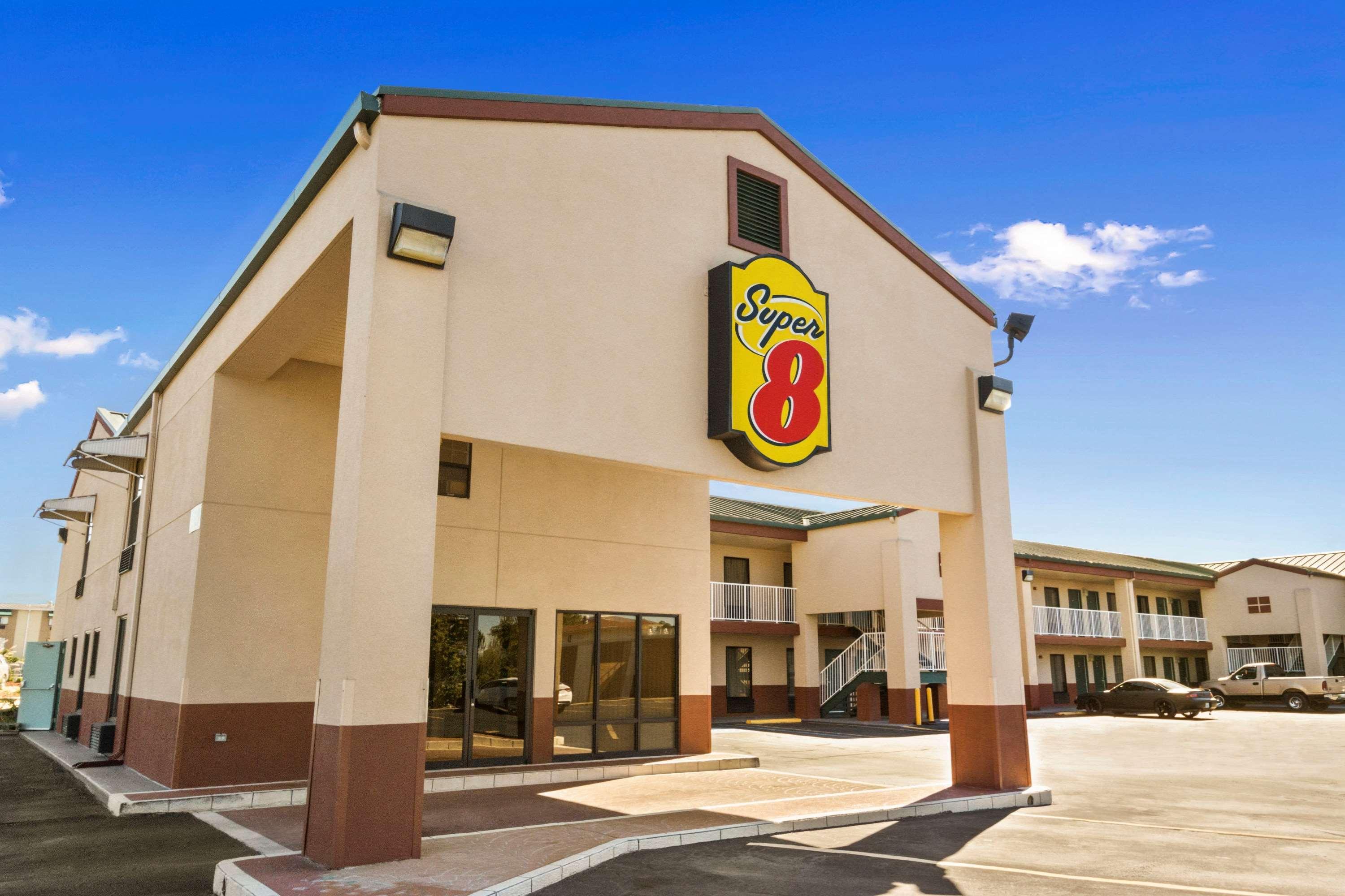 Super 8 By Wyndham Hattiesburg North Esterno foto